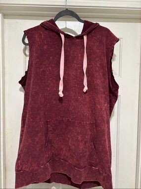 Zenana Women’s Maroon Washed Sleeveless Hoodie 1X EUC